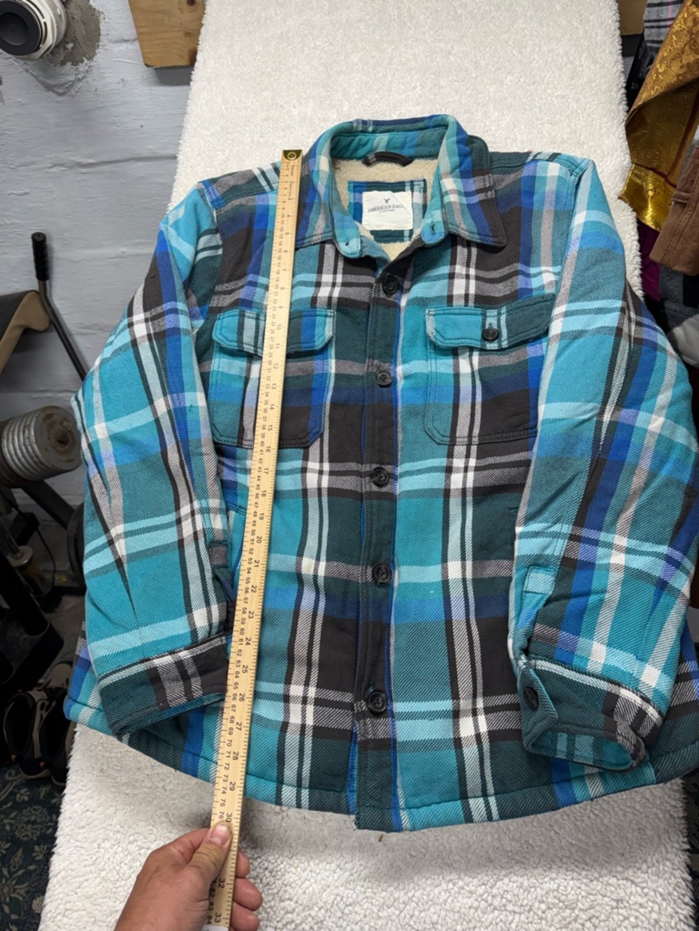 American Eagle sherpa lined Plaid Button-Up Shacket in Teal and Black size L-XL